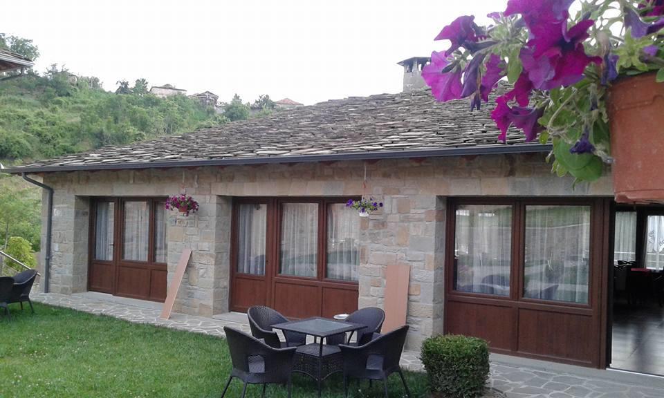 Johnny 4* Kamenice